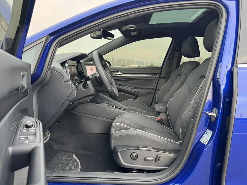 Volkswagen Golf 2021 280TSI DSG R-Line — миниатюра 16