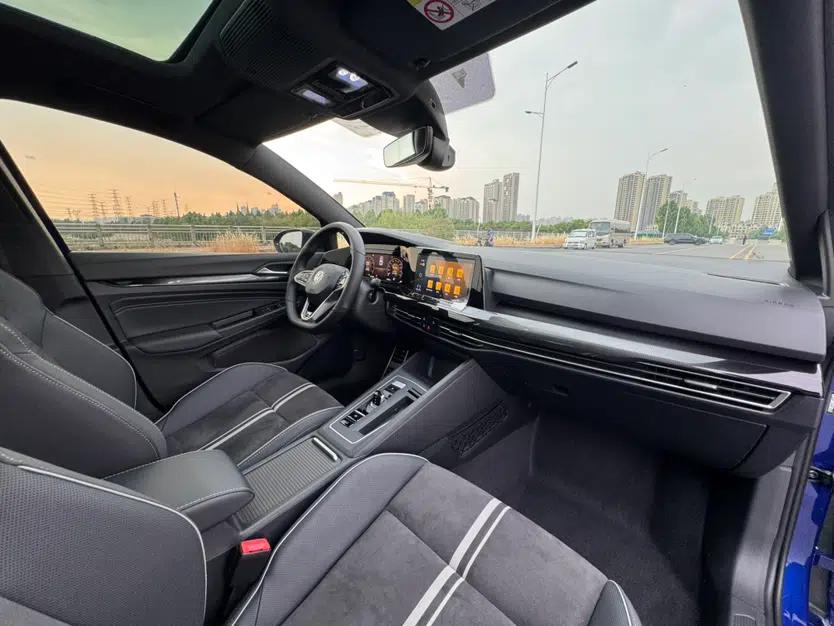 Volkswagen Golf 2021 280TSI DSG R-Line — миниатюра 19