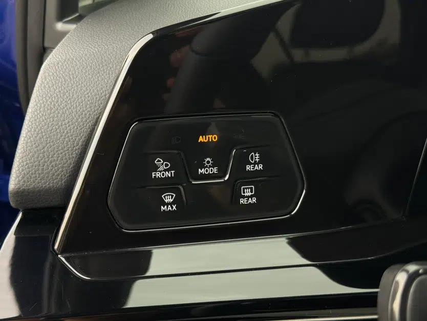 Volkswagen Golf 2021 280TSI DSG R-Line — миниатюра 21
