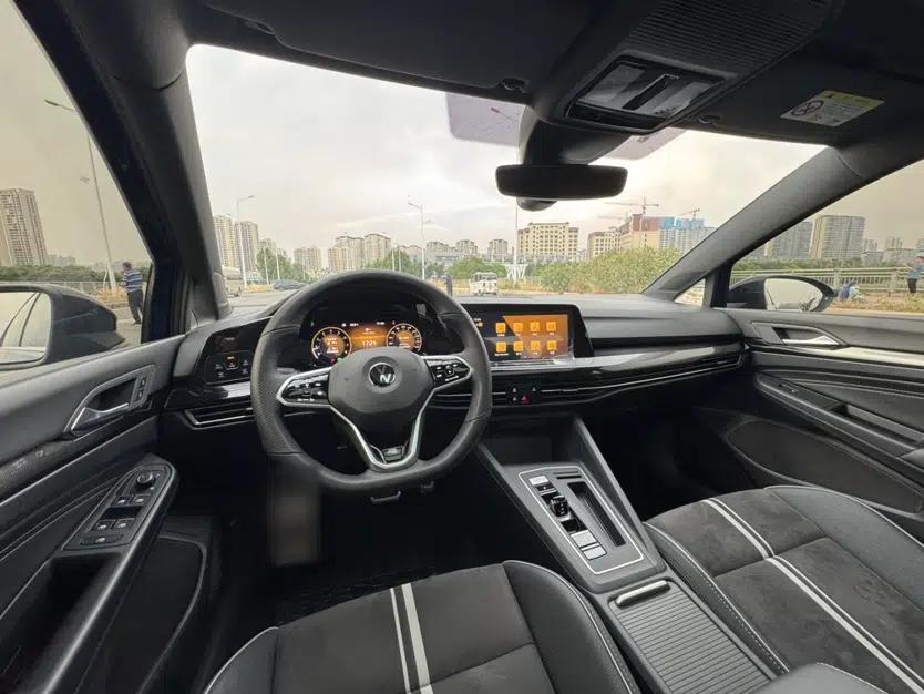 Volkswagen Golf 2021 280TSI DSG R-Line — миниатюра 23