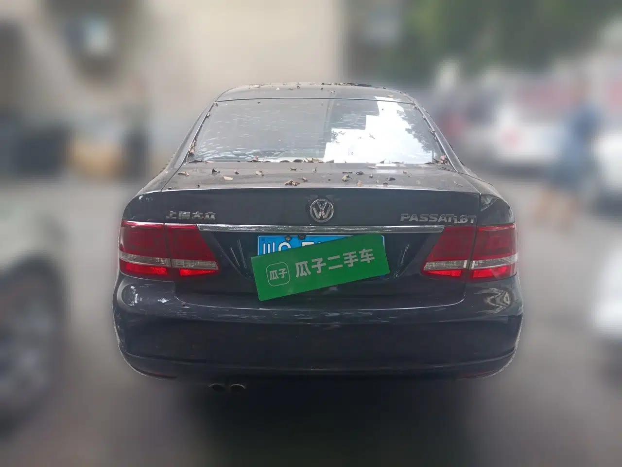Volkswagen Passat 2011 1.8T Automatic Luxury Model — миниатюра 5