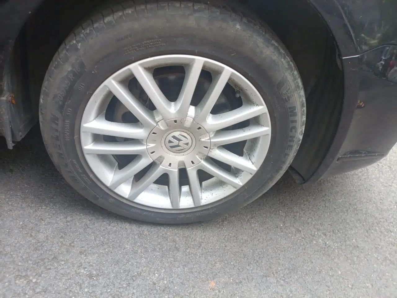 Volkswagen Passat 2011 1.8T Automatic Luxury Model — миниатюра 8