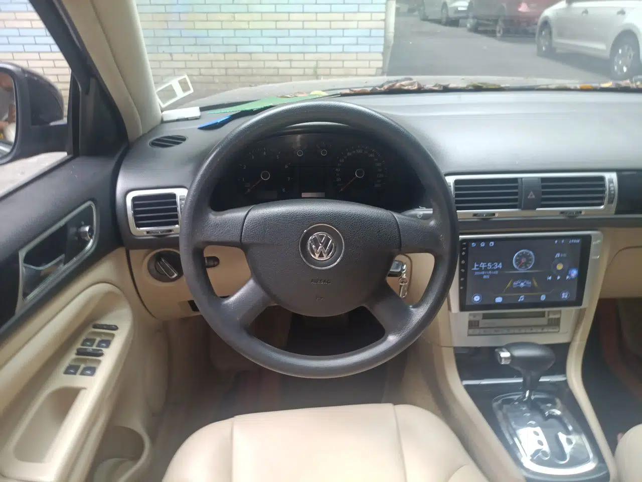 Volkswagen Passat 2011 1.8T Automatic Luxury Model — миниатюра 10