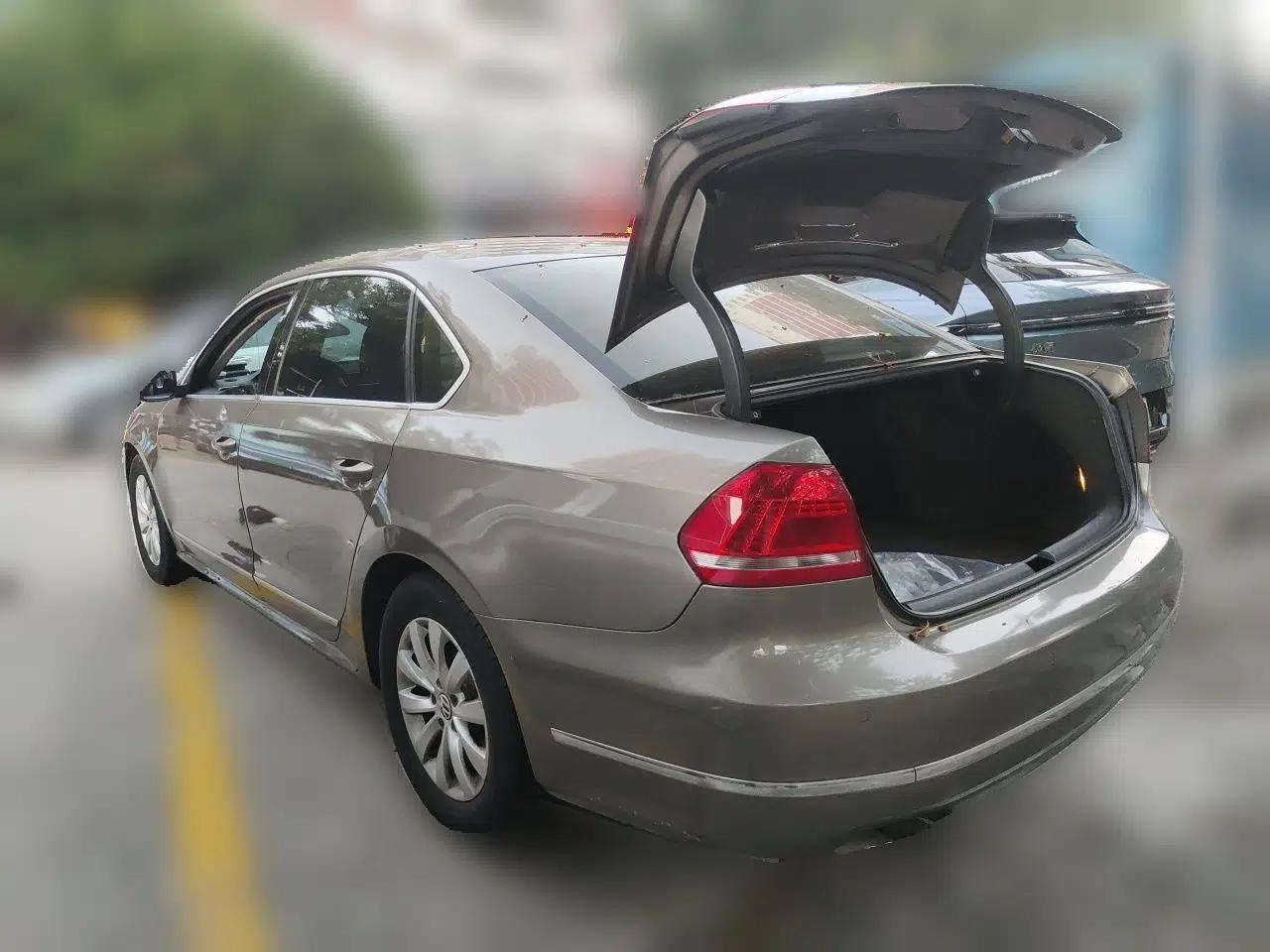Volkswagen Passat 2011 1.8TSI Automatic Prestige Edition — миниатюра 4