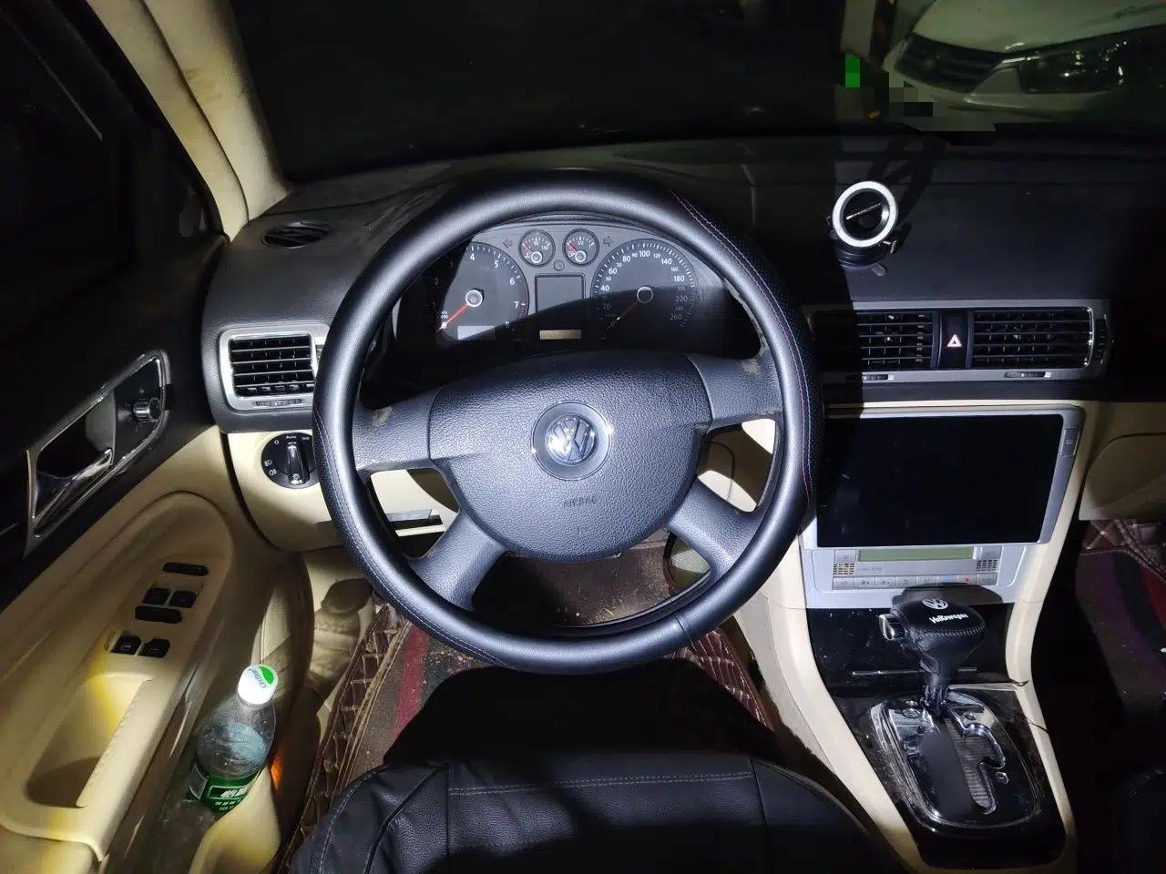 Volkswagen Passat 2011 1.8T Automatic Luxury Model — миниатюра 10