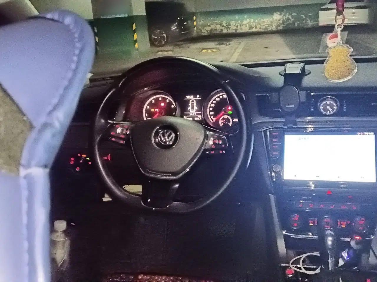 Volkswagen Passat 2016 330TSI DSG Luxury Edition — миниатюра 10