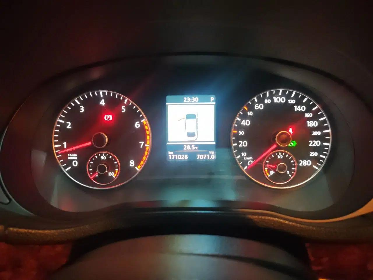 Volkswagen Passat 2013 1.8TSI DSG Prestige Edition — миниатюра 11