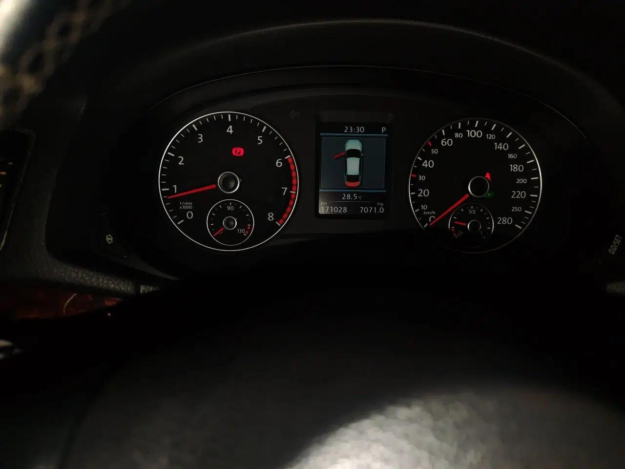 Volkswagen Passat 2013 1.8TSI DSG Prestige Edition — миниатюра 12