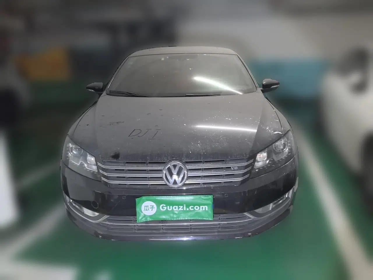 Volkswagen Passat 2011 3.0L V6 DSG Flagship Edition — миниатюра 2