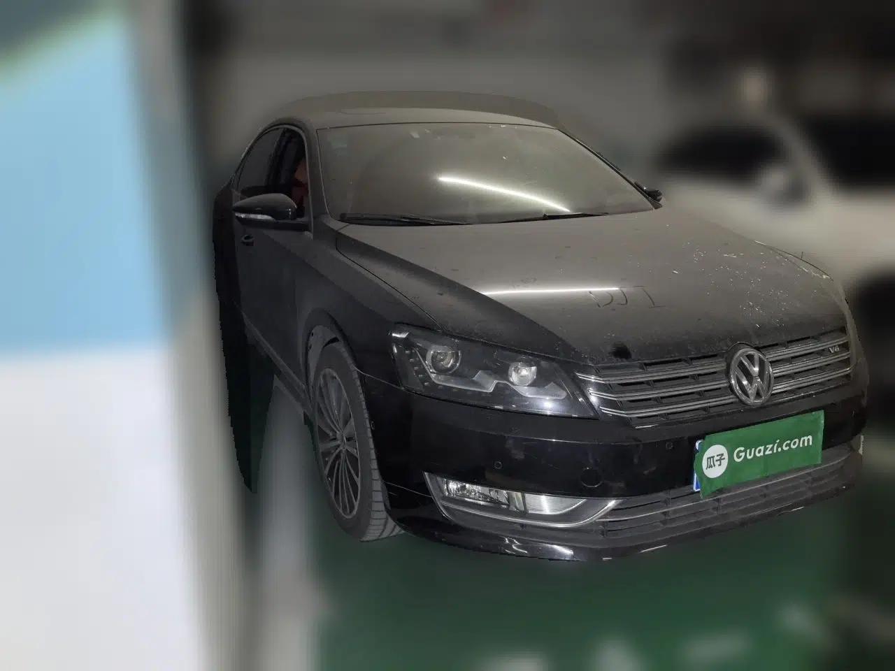 Volkswagen Passat 2011 3.0L V6 DSG Flagship Edition — миниатюра 3