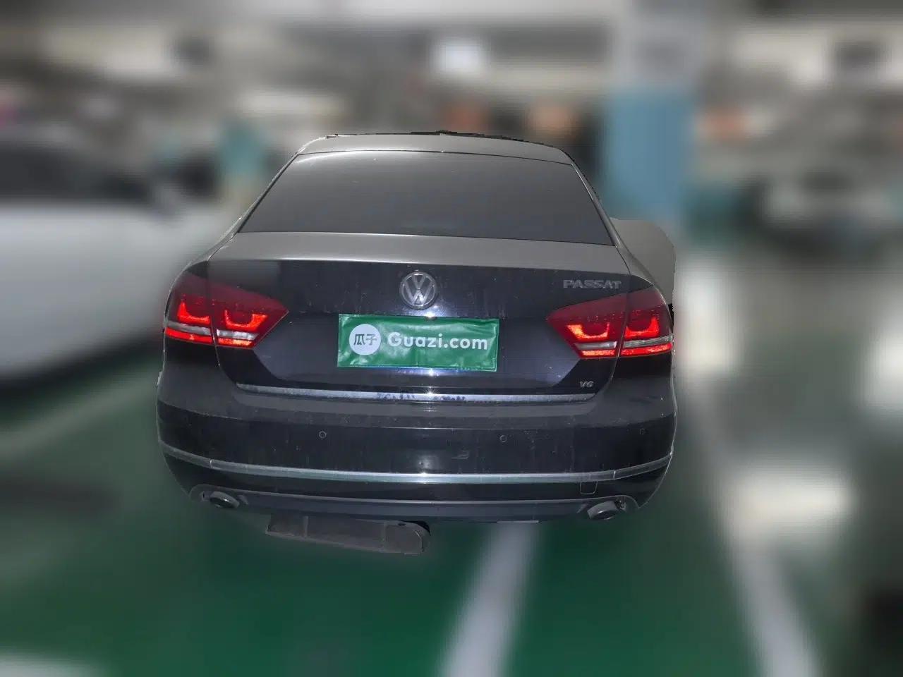 Volkswagen Passat 2011 3.0L V6 DSG Flagship Edition — миниатюра 5