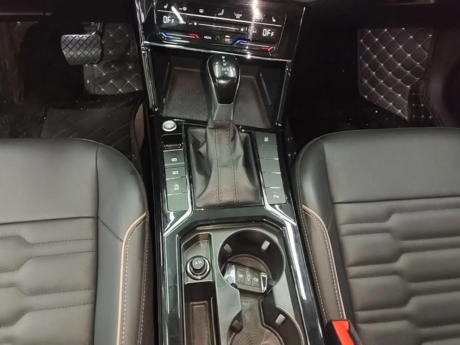 Volkswagen Passat 2021 330TSI Elite Edition — миниатюра 16