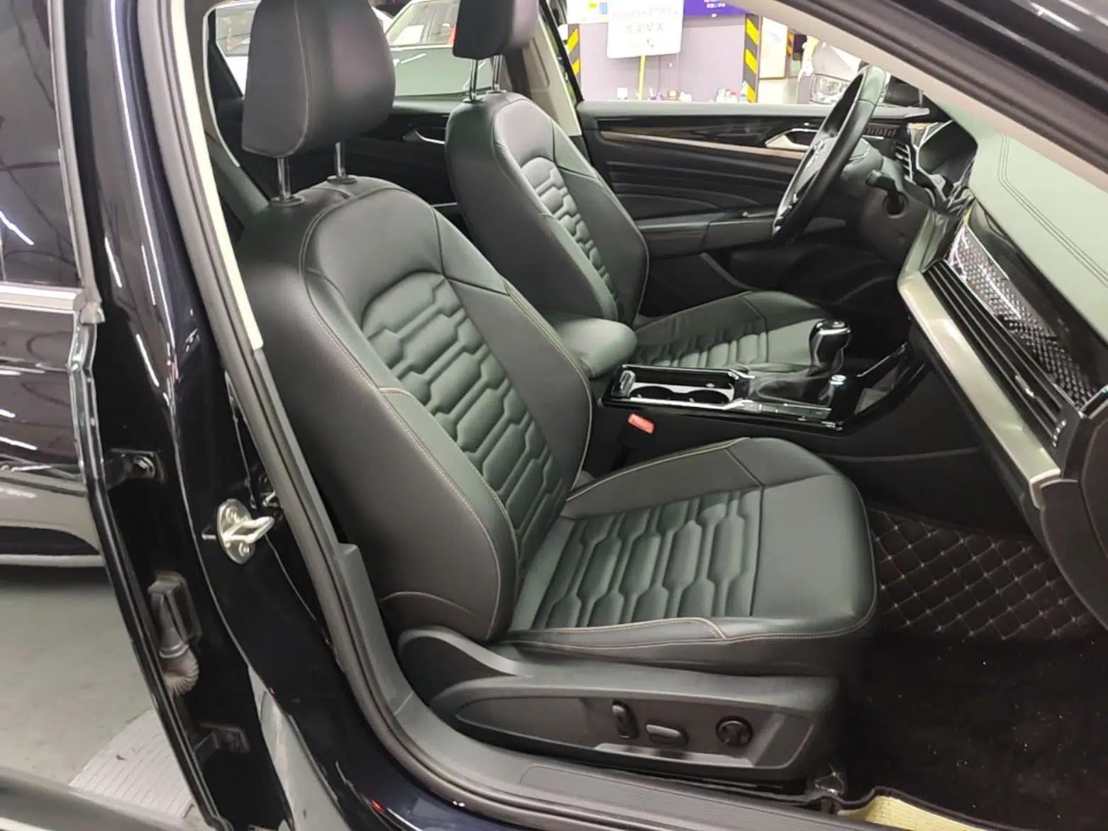 Volkswagen Passat 2021 330TSI Elite Edition — миниатюра 19