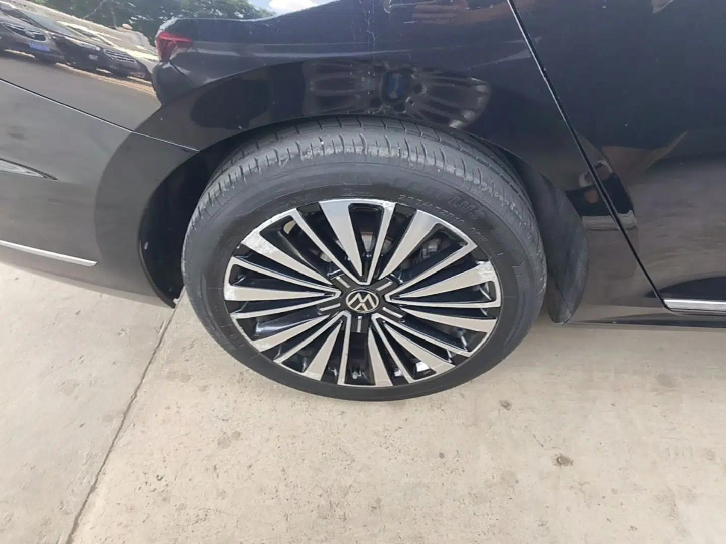 Volkswagen Passat 2020 Revised Version 330TSI Luxury Edition China VI Standard — миниатюра 11