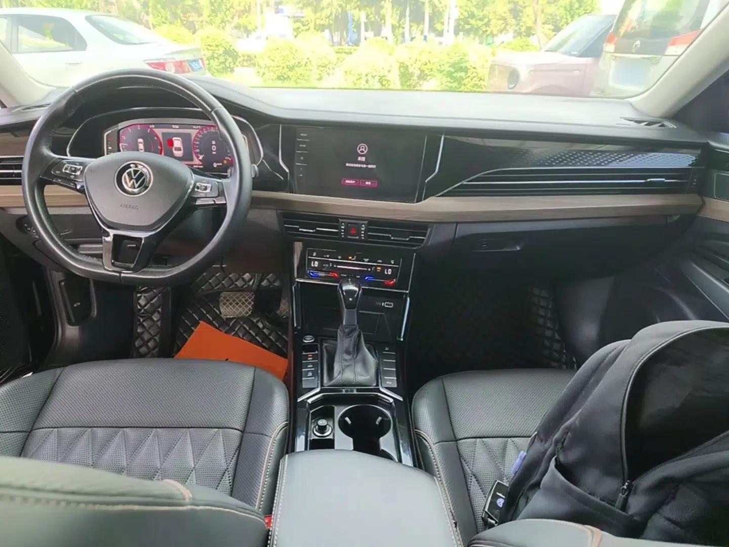 Volkswagen Passat 2020 Revised Version 330TSI Luxury Edition China VI Standard — миниатюра 12