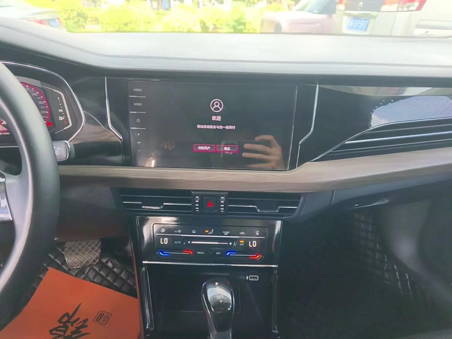 Volkswagen Passat 2020 Revised Version 330TSI Luxury Edition China VI Standard — миниатюра 15