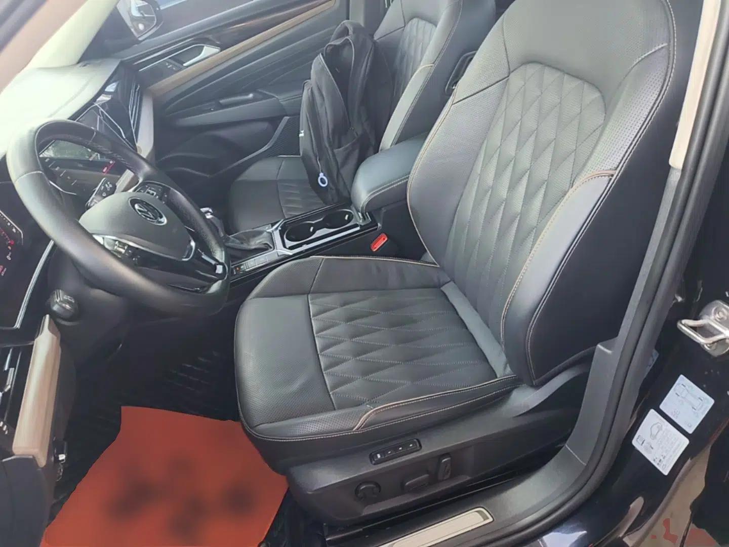 Volkswagen Passat 2020 Revised Version 330TSI Luxury Edition China VI Standard — миниатюра 17