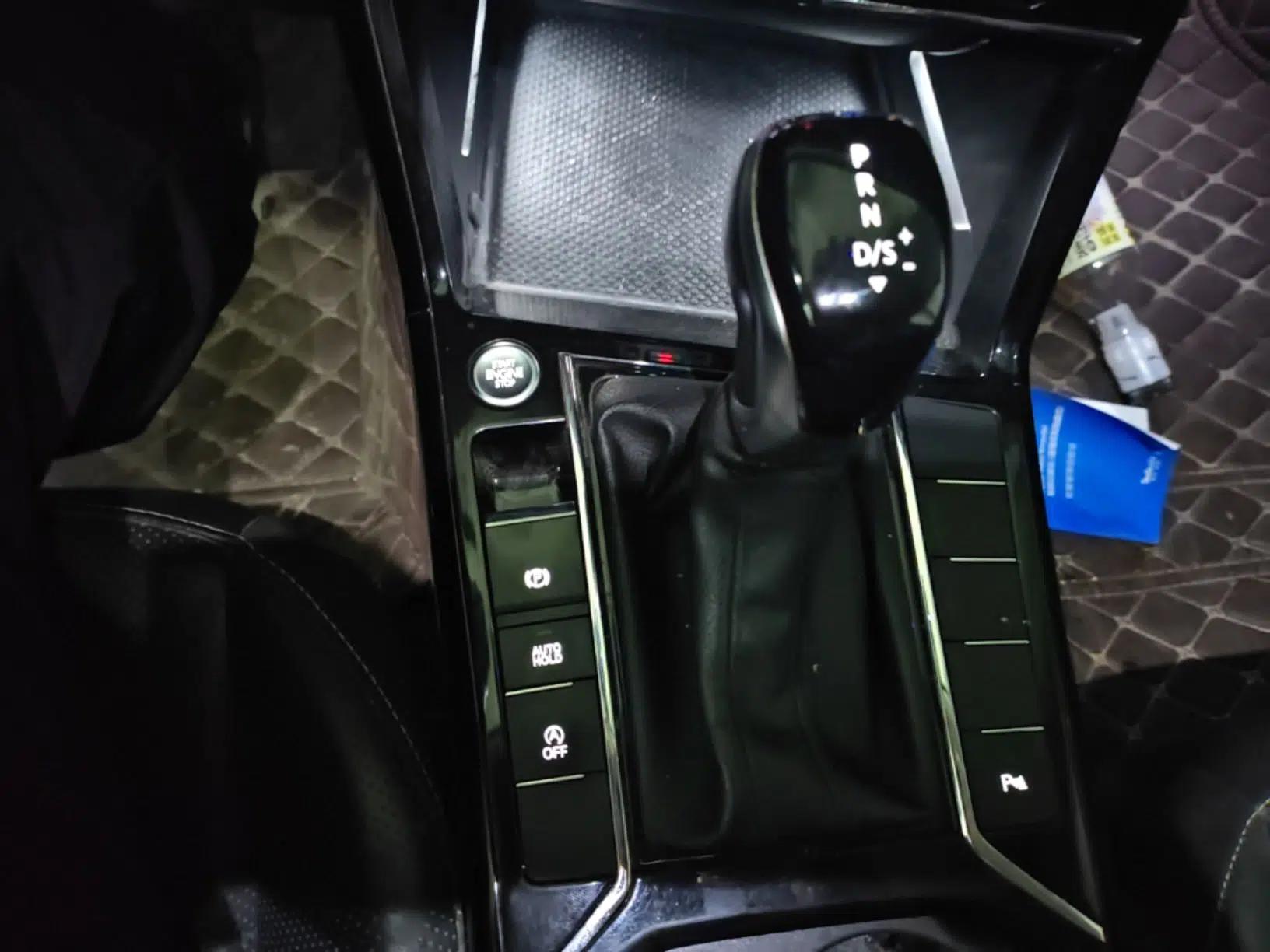 Volkswagen Passat 2024 280TSI Elite Edition — миниатюра 16