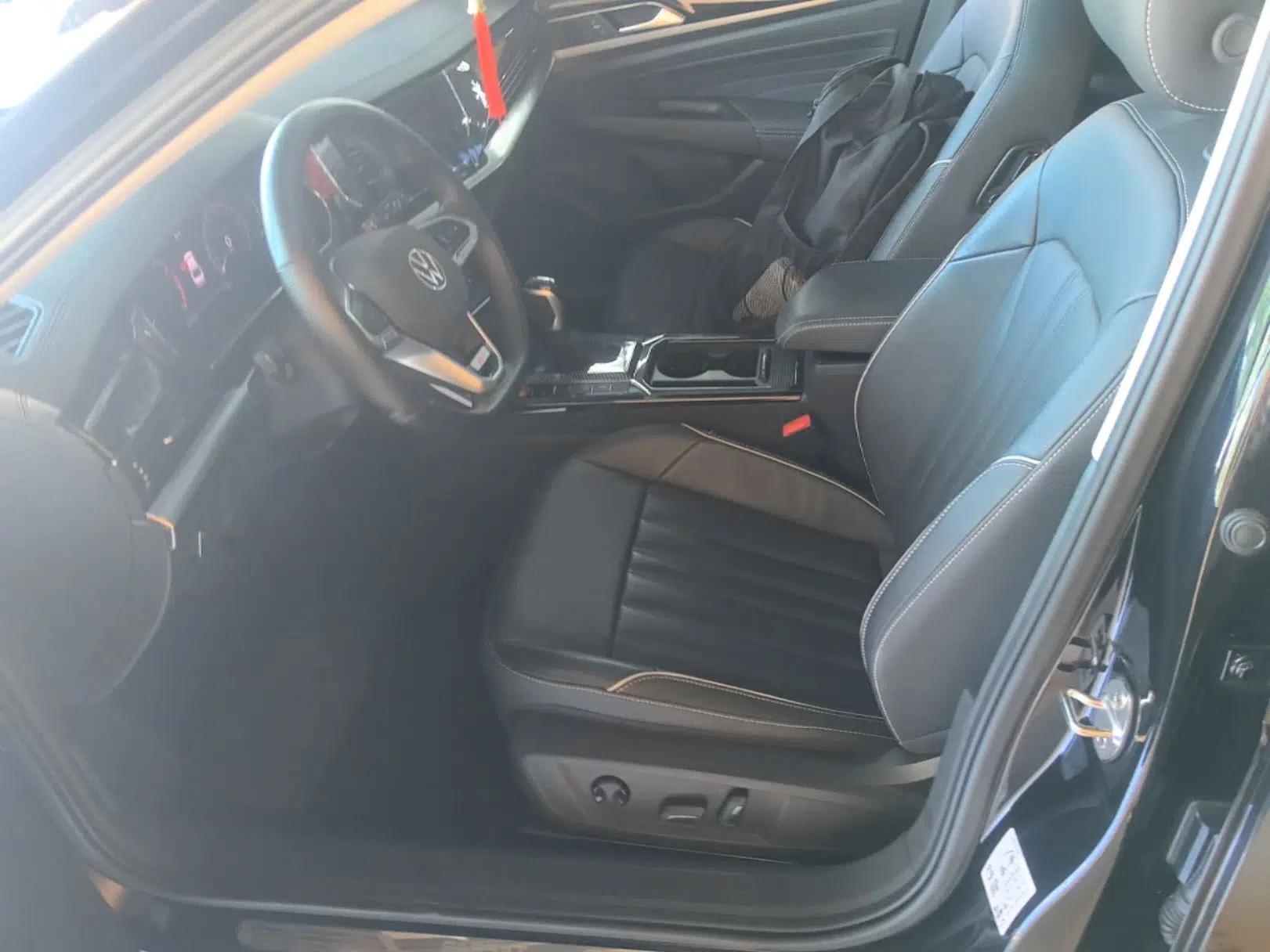 Volkswagen Passat 2022 330TSI Elite Edition — миниатюра 17
