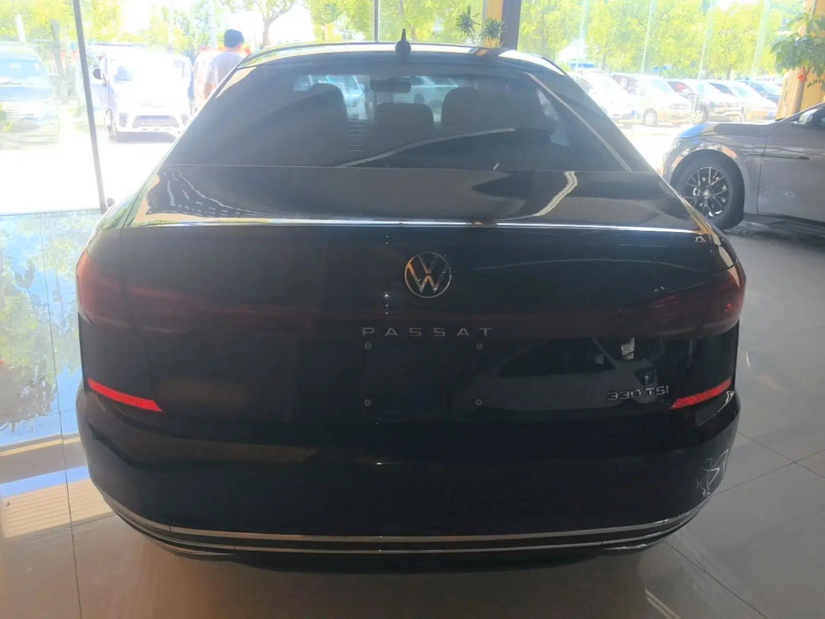 Volkswagen Passat 2022 330TSI Elite Edition — миниатюра 5