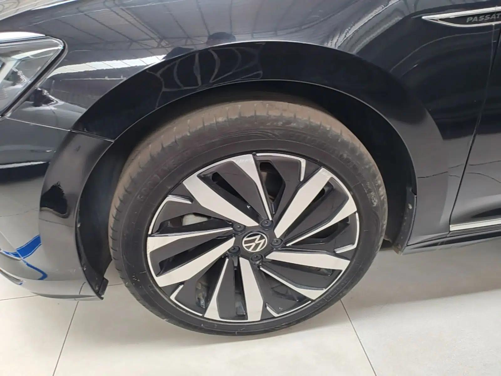Volkswagen Passat 2022 330TSI Elite Edition — миниатюра 10