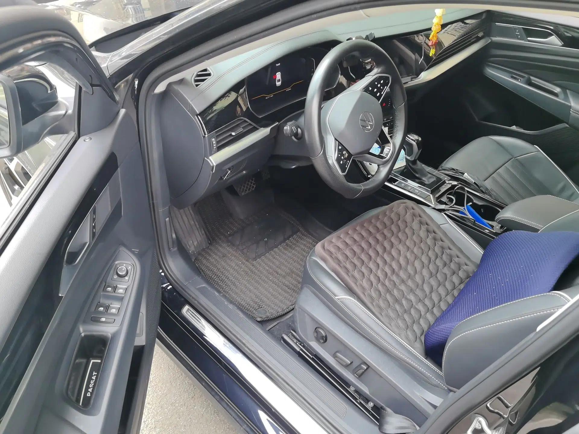 Volkswagen Passat 2022 330TSI Starry Luxury Edition — миниатюра 16