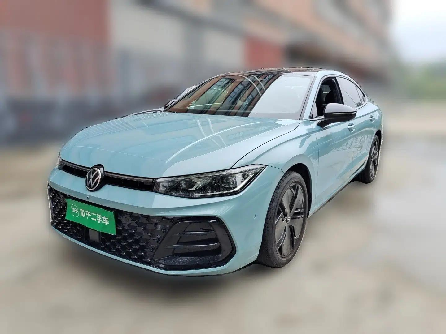 Volkswagen Passat 2025 Pro 380TSI Starry Dragon Luxury Edition — миниатюра 1