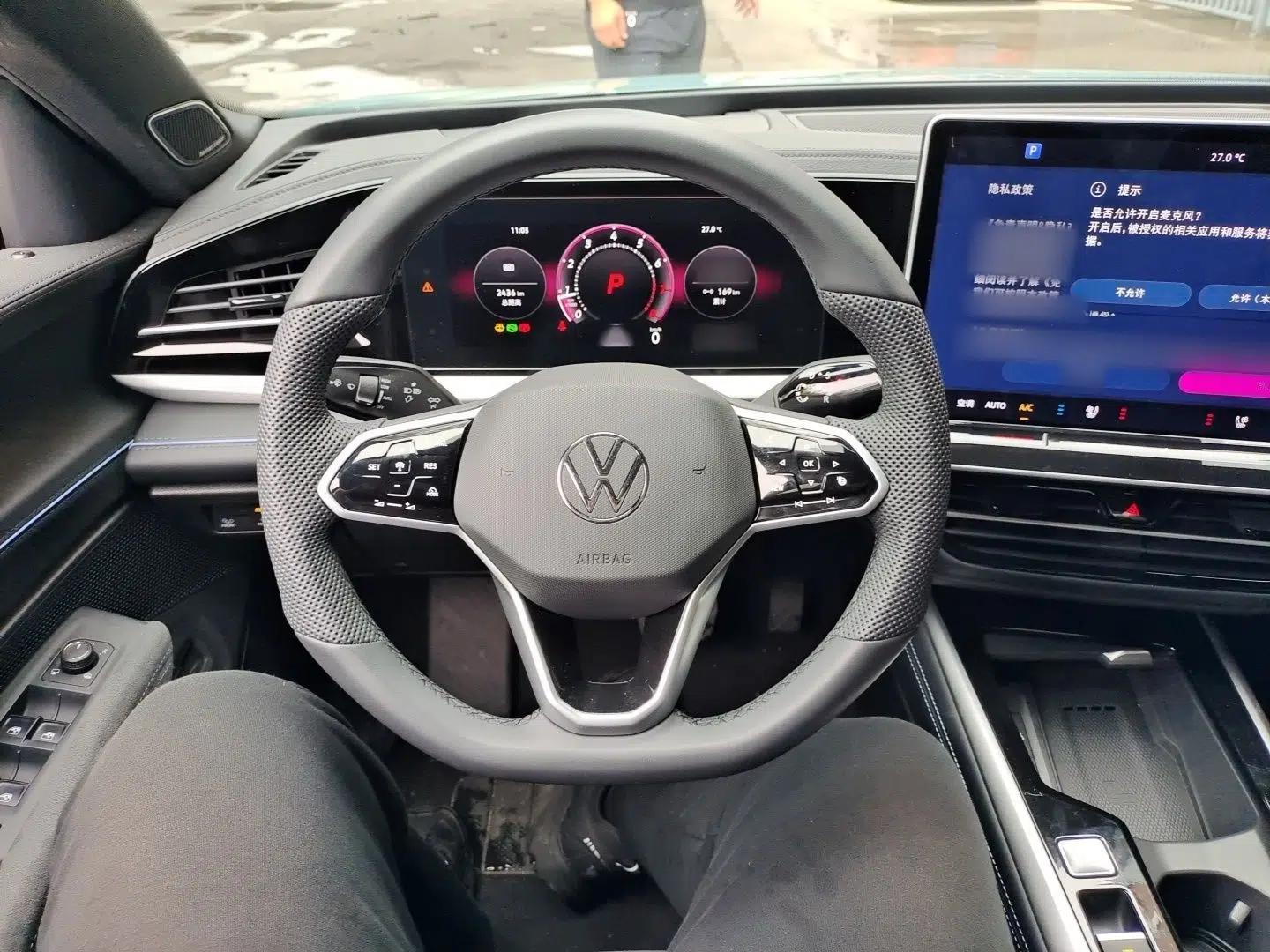 Volkswagen Passat 2025 Pro 380TSI Starry Dragon Luxury Edition — миниатюра 7