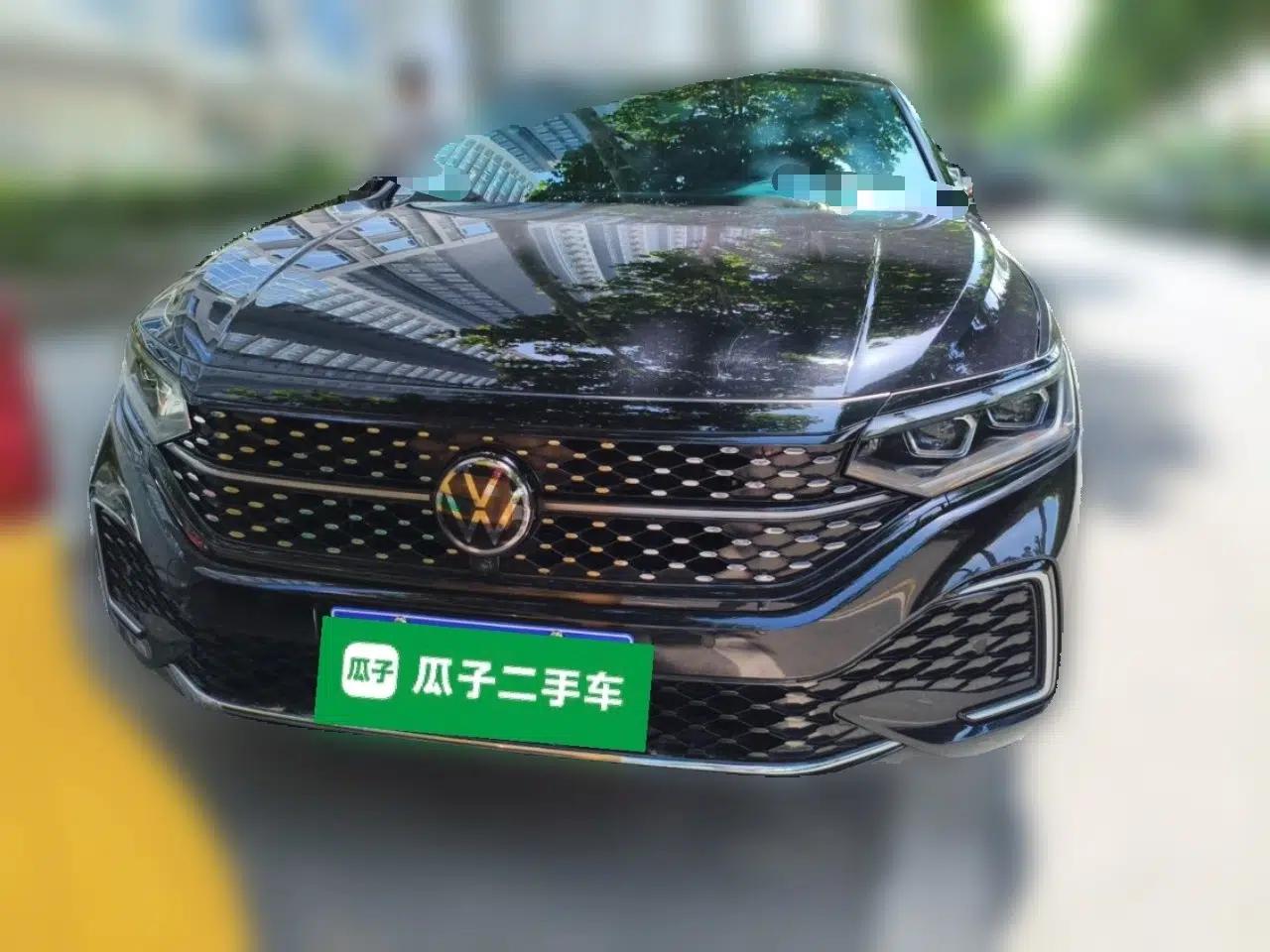 Volkswagen Passat 2024 380TSI Starry Luxury Edition — миниатюра 2