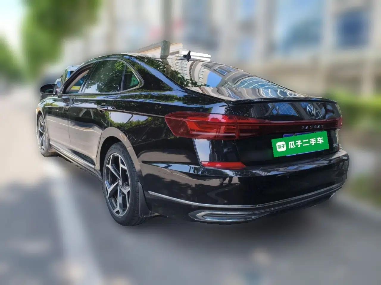 Volkswagen Passat 2024 380TSI Starry Luxury Edition — миниатюра 4