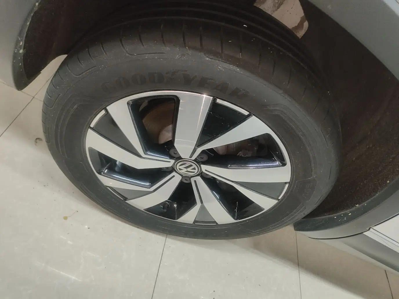 Volkswagen Tayron 2020 330TSI Two-Wheel Drive Luxury Smart Connectivity Version — миниатюра 11
