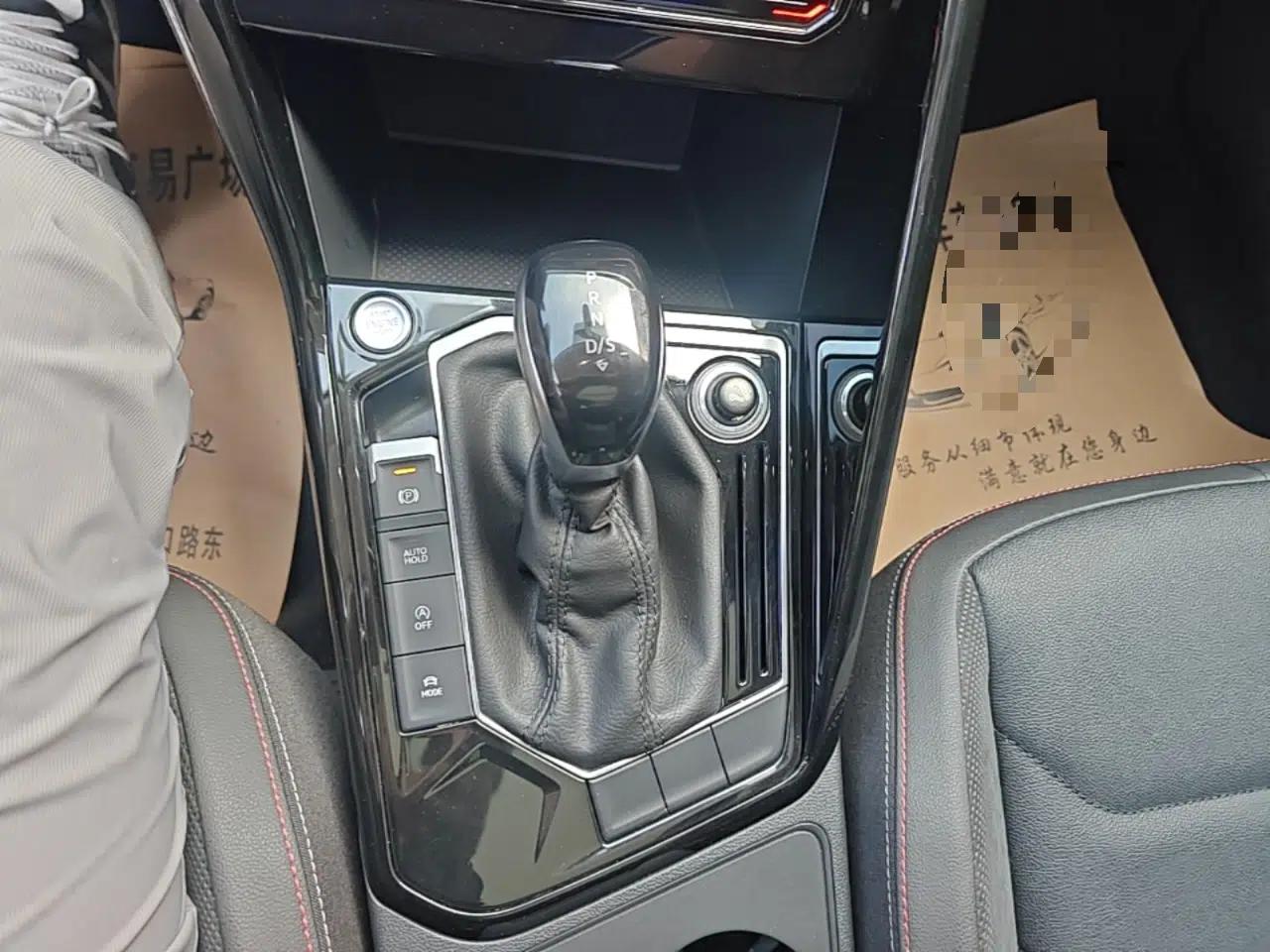 Volkswagen Tayron 2020 330TSI Two-Wheel Drive Luxury Smart Connectivity Version — миниатюра 16