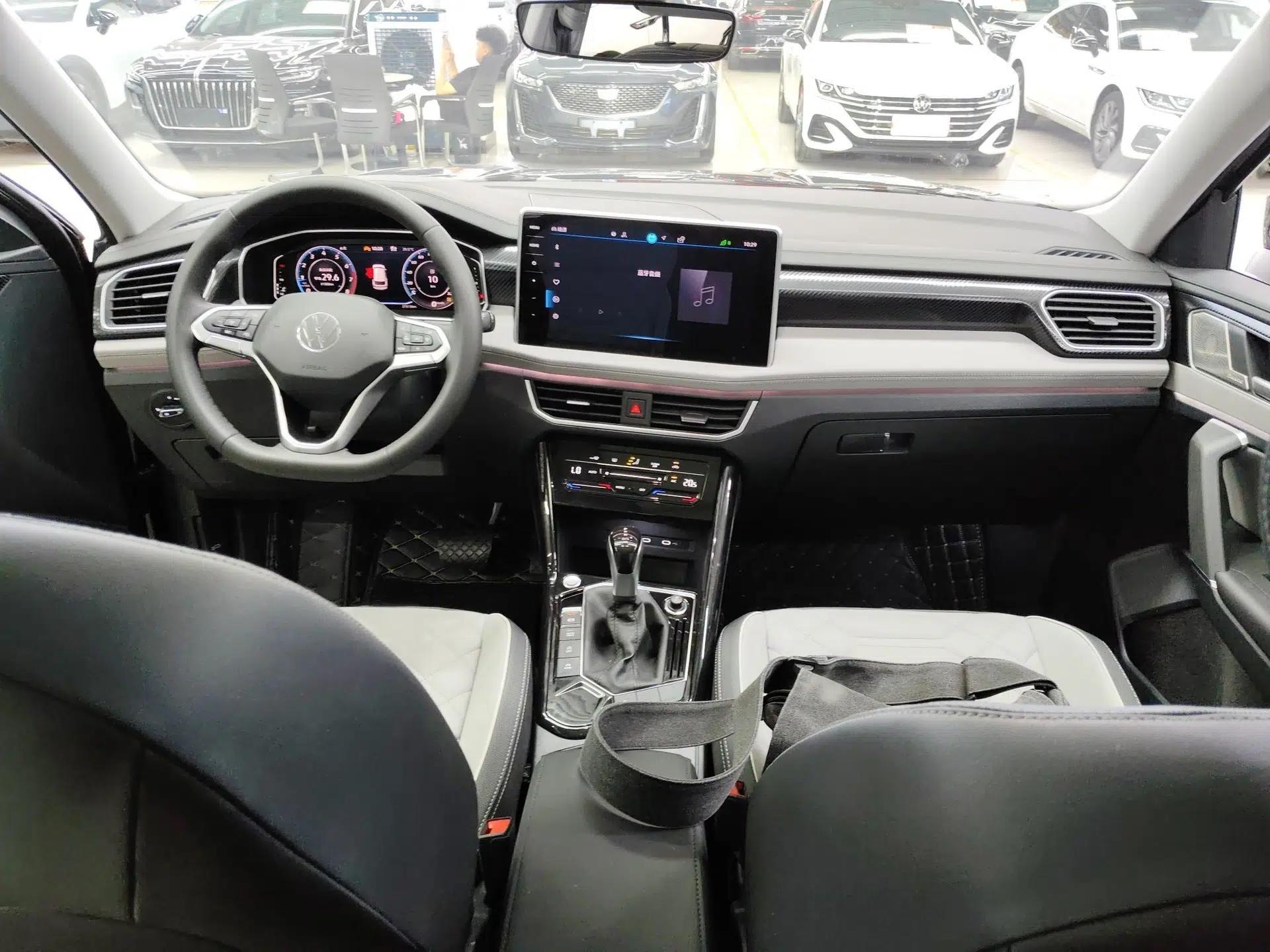Volkswagen Tayron 2024 330TSI Two-Wheel Drive Luxury Plus Advanced Version — миниатюра 12