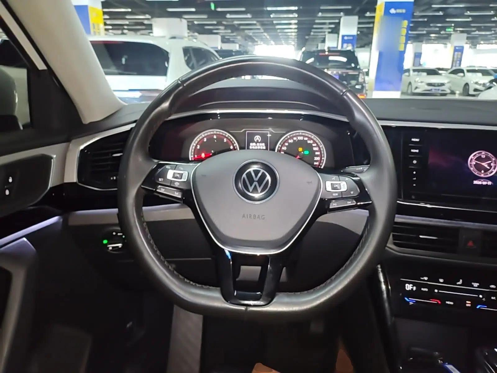 Volkswagen Tayron 2020 330TSI Two-Wheel Drive Luxury Smart Connectivity Version — миниатюра 13