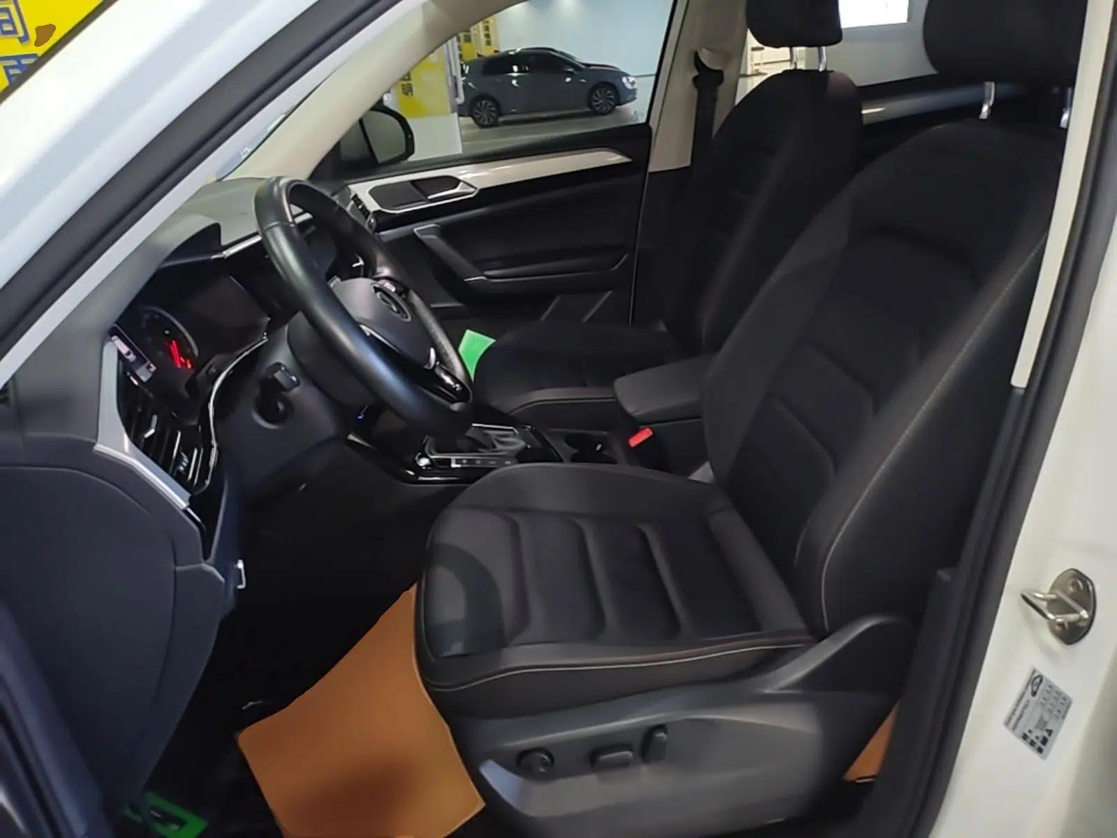 Volkswagen Tayron 2020 330TSI Two-Wheel Drive Luxury Smart Connectivity Version — миниатюра 17