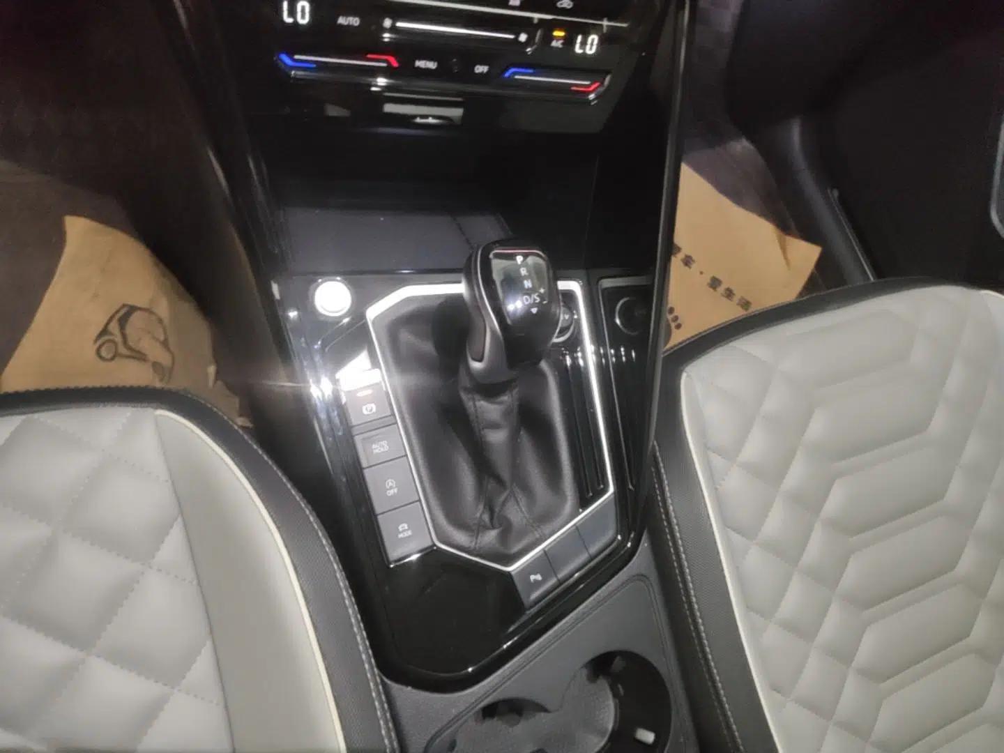 Volkswagen Tayron 2024 330TSI Two-Wheel Drive Luxury Plus Advanced Version — миниатюра 16