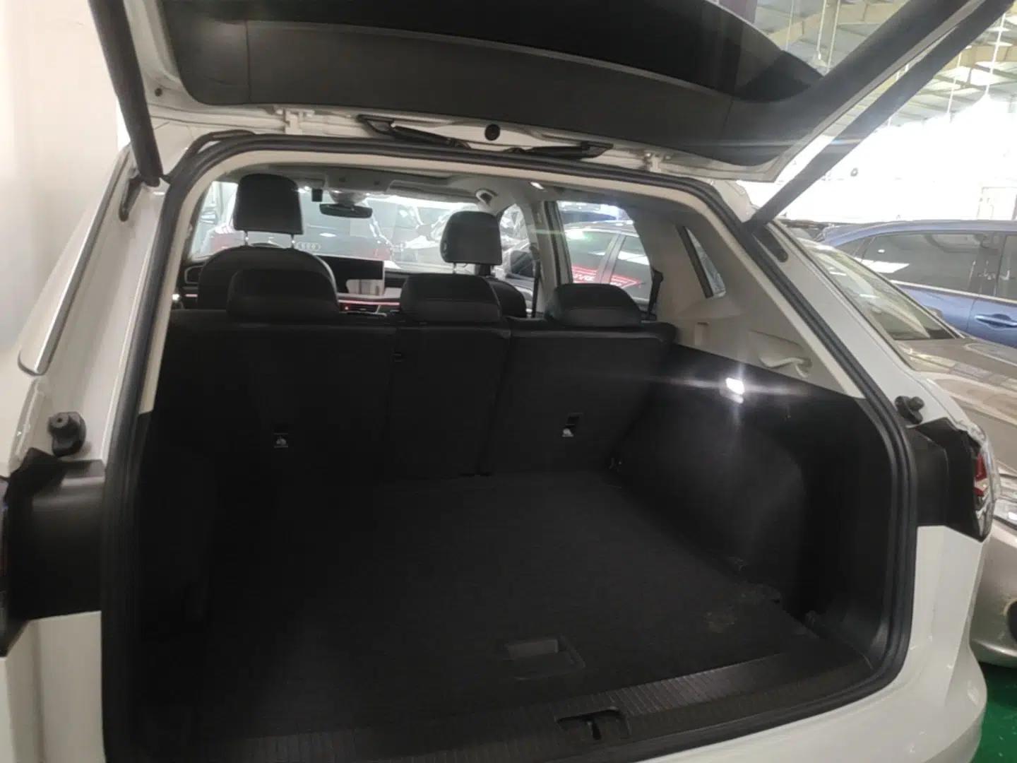 Volkswagen Tayron 2024 330TSI Two-Wheel Drive Luxury Plus Advanced Version — миниатюра 22