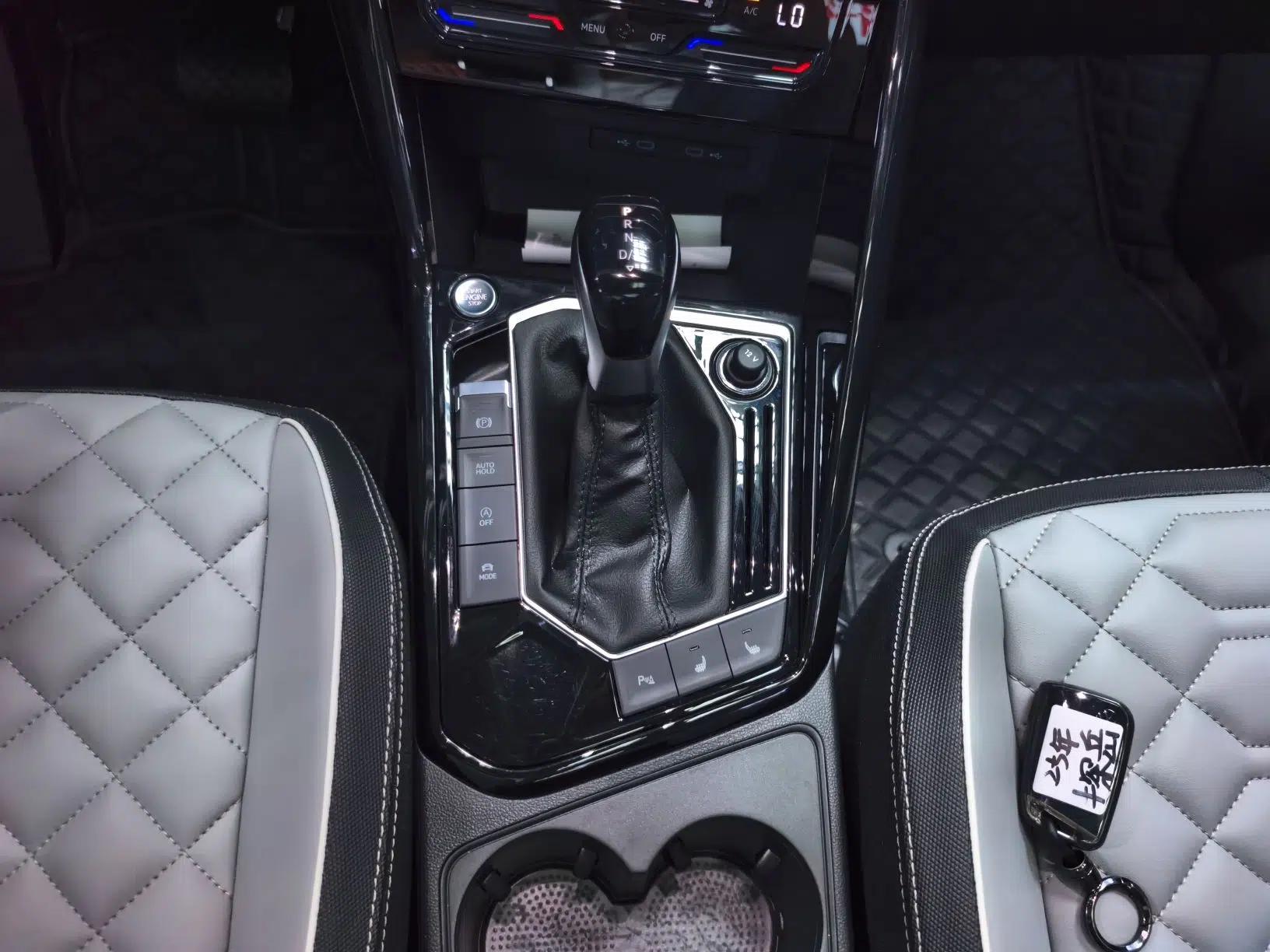Volkswagen Tayron 2025 Zhongxiang Version 300TSI — миниатюра 12