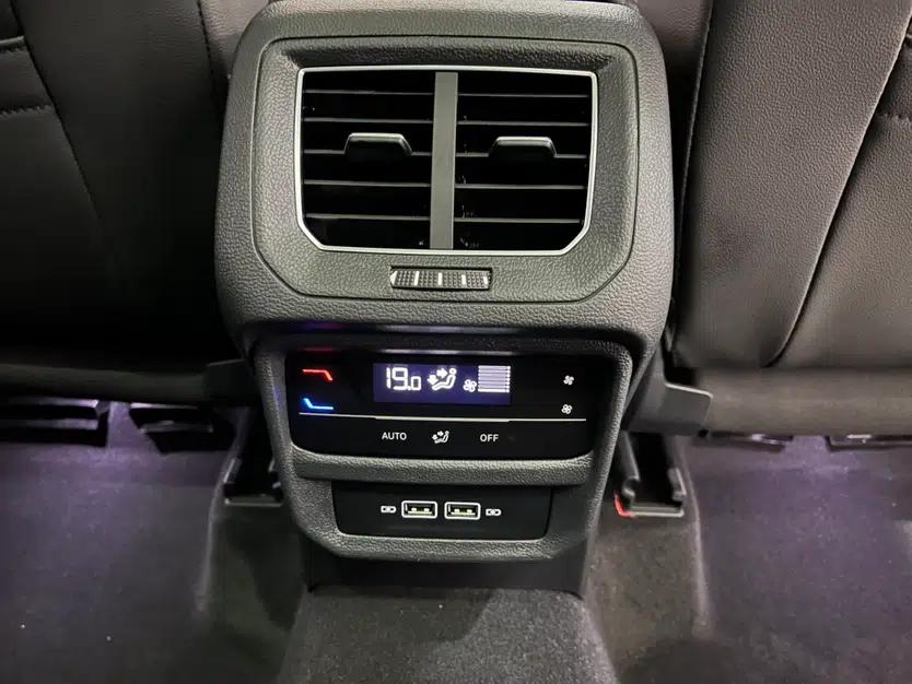 Volkswagen Tayron 2022 280TSI Two-Wheel Drive Luxury Smart Connectivity Version — миниатюра 12
