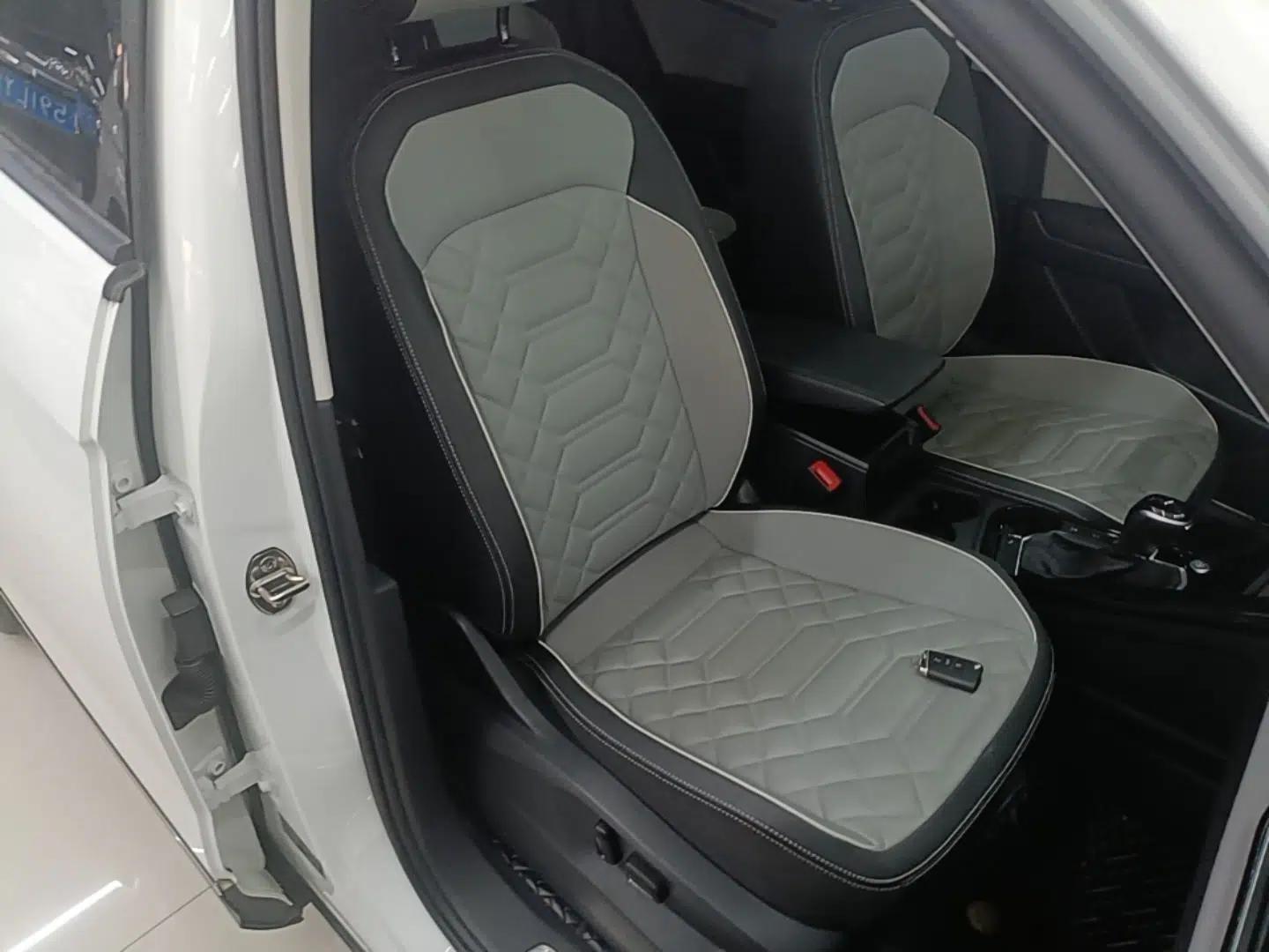Volkswagen Tayron 2023 330TSI Two-Wheel-Drive Luxury Plus Advanced Version — миниатюра 19