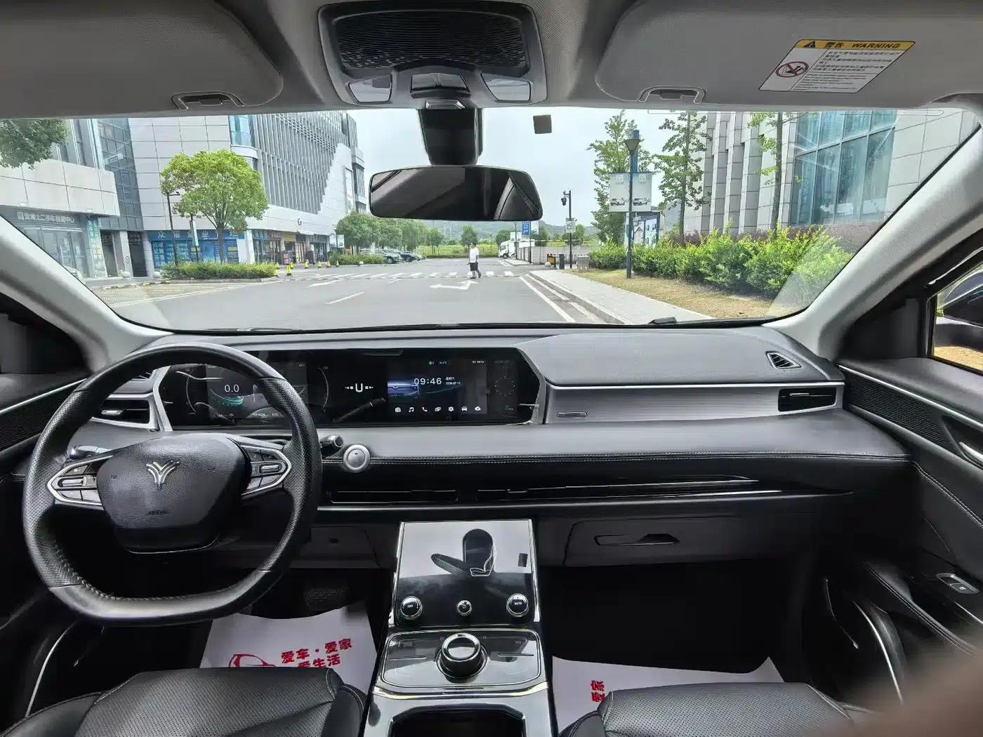 Nezha U 2022 Facelift Pro 400 Online Ride-Hailing Edition (Ternary Lithium) — миниатюра 6