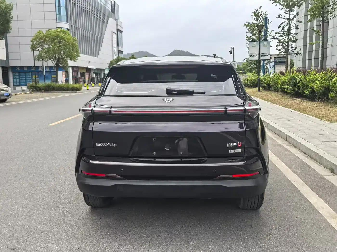 Nezha U 2022 Facelift Pro 400 Online Ride-Hailing Edition (Ternary Lithium) — миниатюра 7