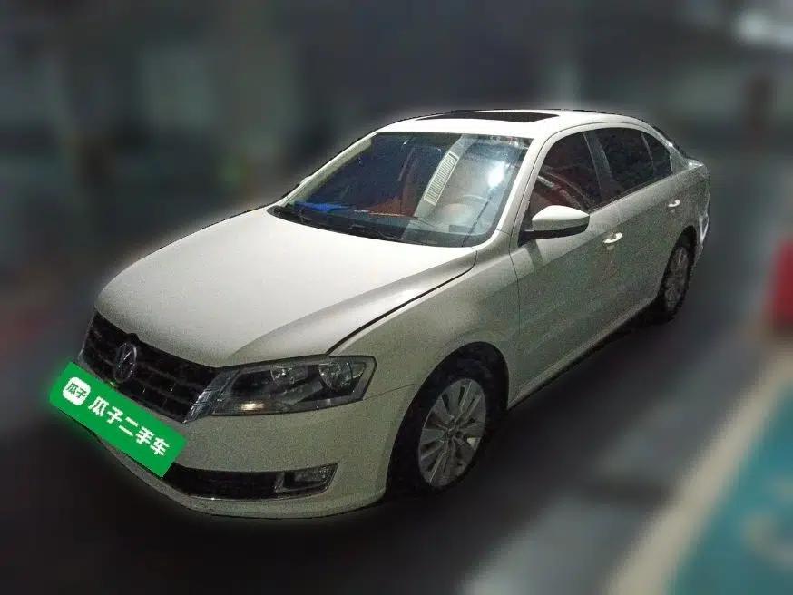 Volkswagen Lavida 2013 1.6L Automatic Comfort Edition — миниатюра 1