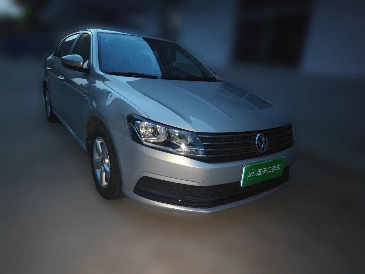 Volkswagen Lavida 2015 1.6L Manual Fashion Edition — миниатюра 3