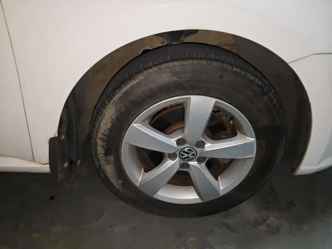 Volkswagen Lavida 2013 Revised Classic 1.6L Automatic Fashion Edition — миниатюра 8