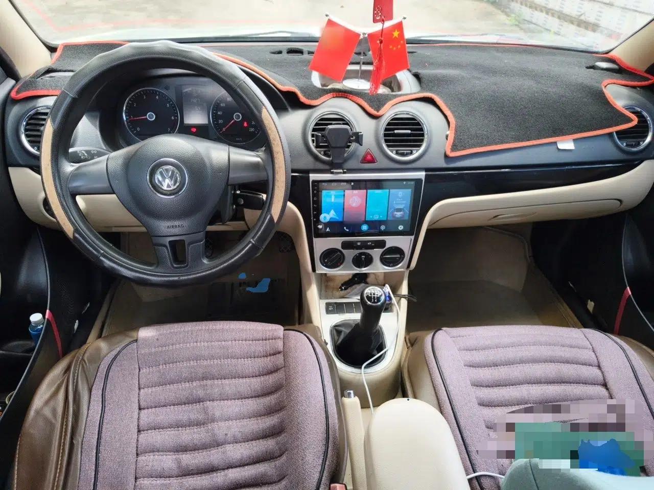 Volkswagen Lavida 2011 1.6L Manual - Premium Edition — миниатюра 9