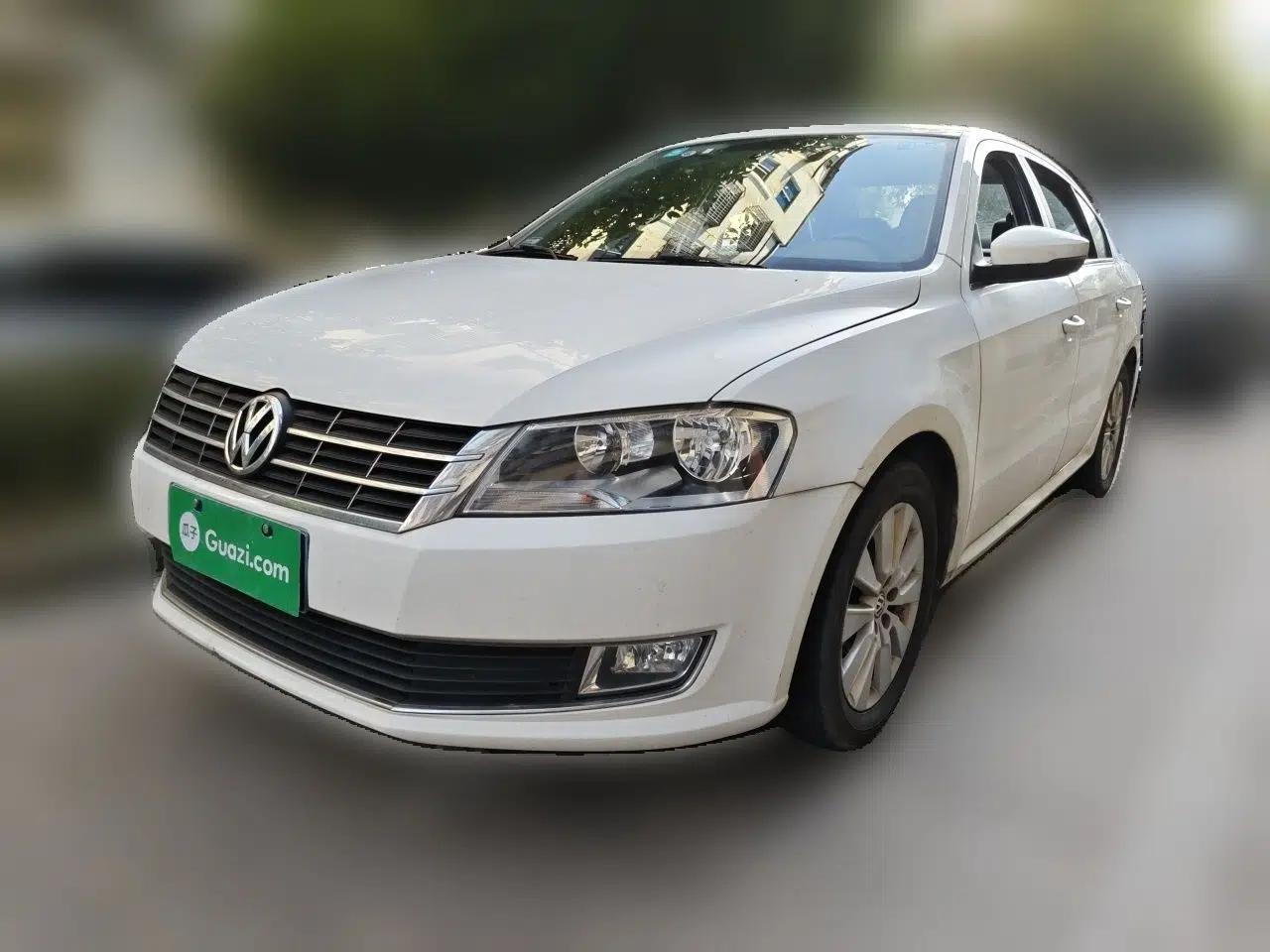 Volkswagen Lavida 2013 Restyled Classic 1.6L Manual Comfort Edition — миниатюра 1