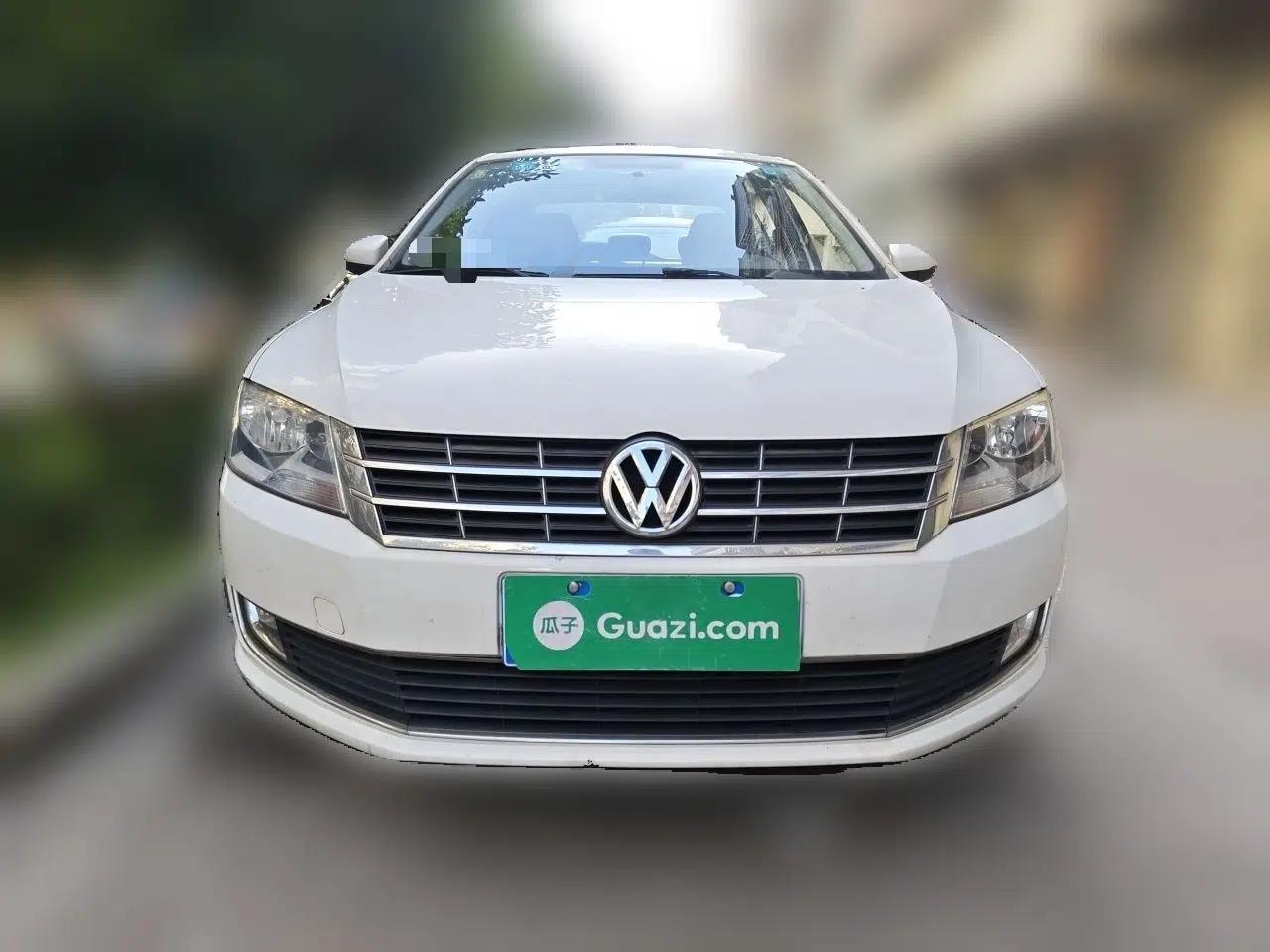 Volkswagen Lavida 2013 Restyled Classic 1.6L Manual Comfort Edition — миниатюра 2