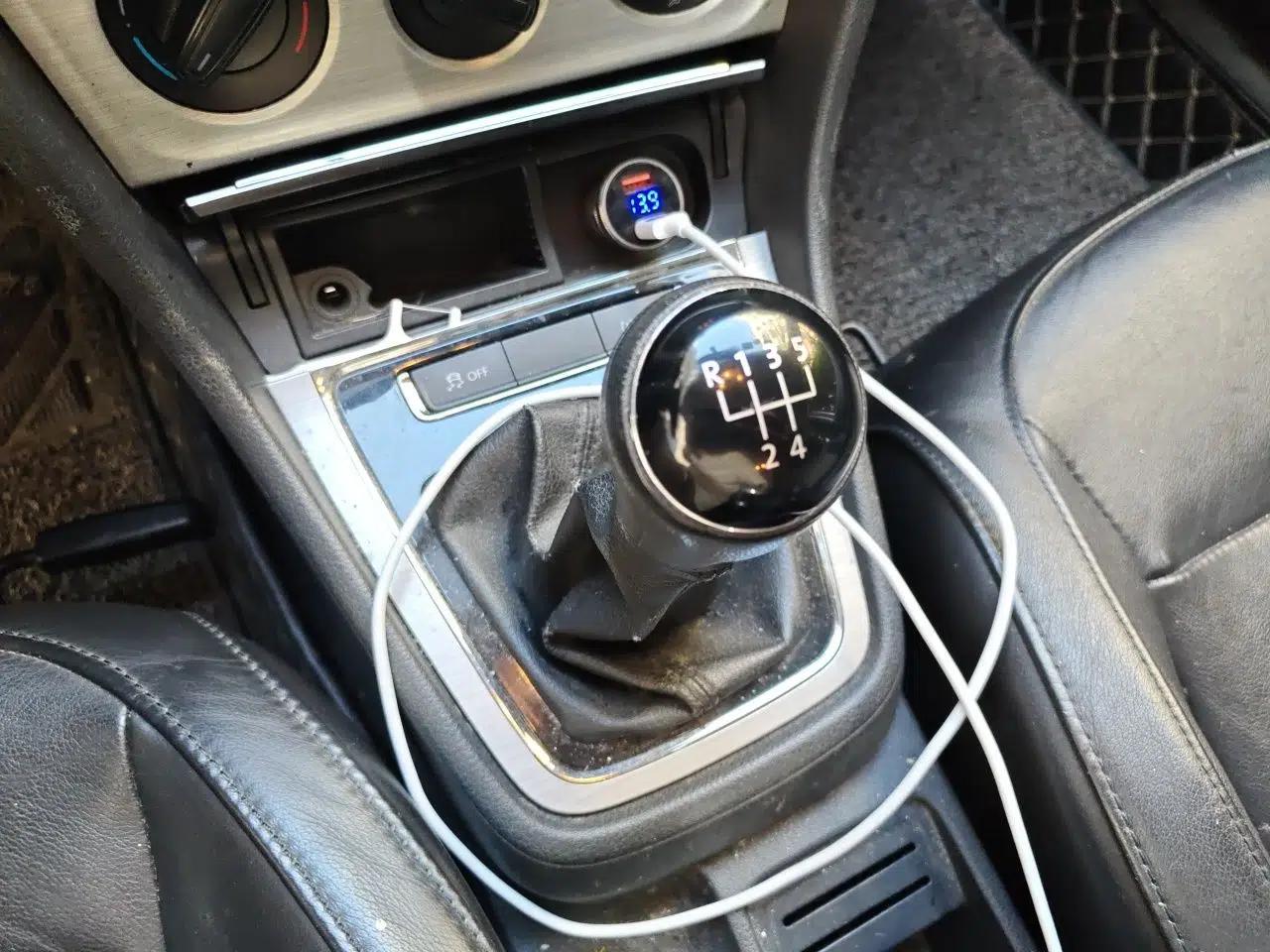 Volkswagen Lavida 2013 Restyled Classic 1.6L Manual Comfort Edition — миниатюра 14