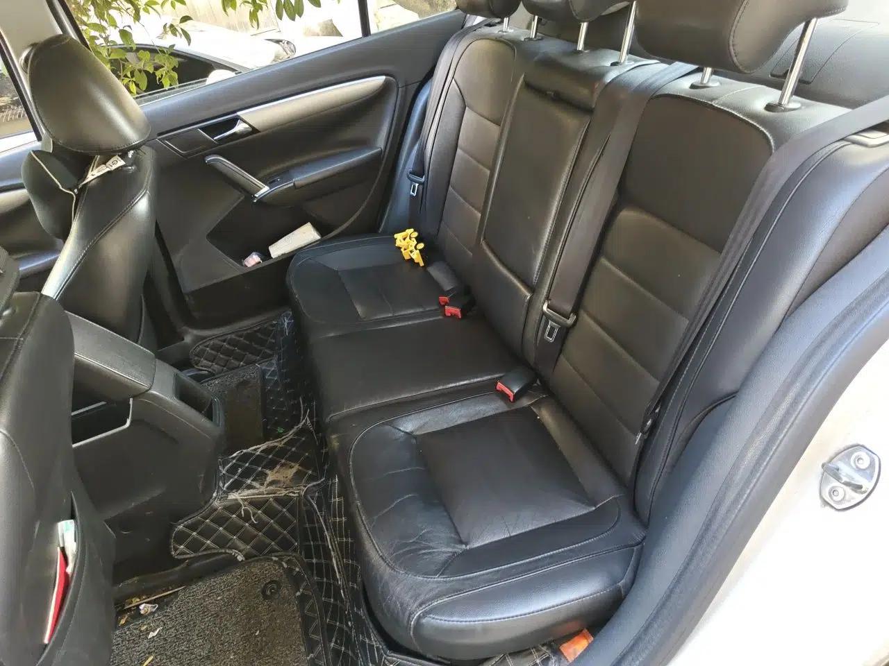 Volkswagen Lavida 2013 Restyled Classic 1.6L Manual Comfort Edition — миниатюра 17